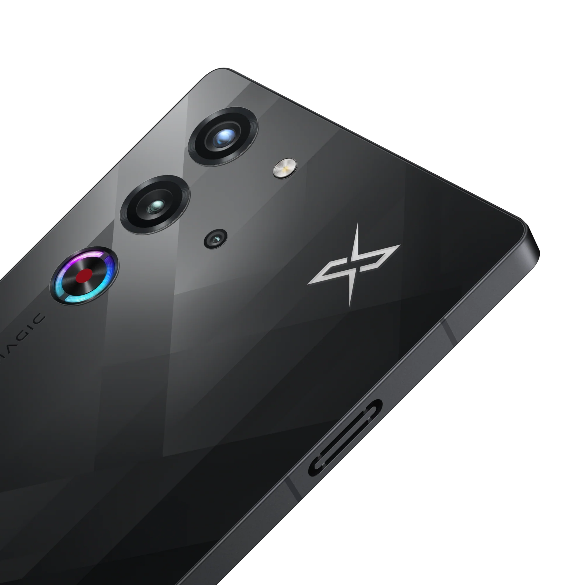 Close-up do sistema de câmeras do REDMAGIC 10 Pro com detalhes do cooler RGB e design sofisticado, evidenciando o foco da marca em performance e estética gamer.