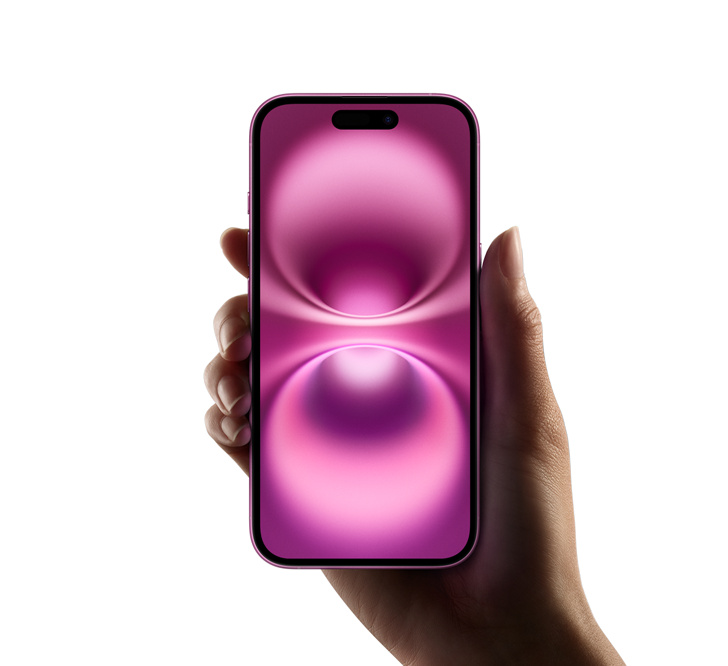 iPhone 16 na cor rosa sendo segurado com uma mão